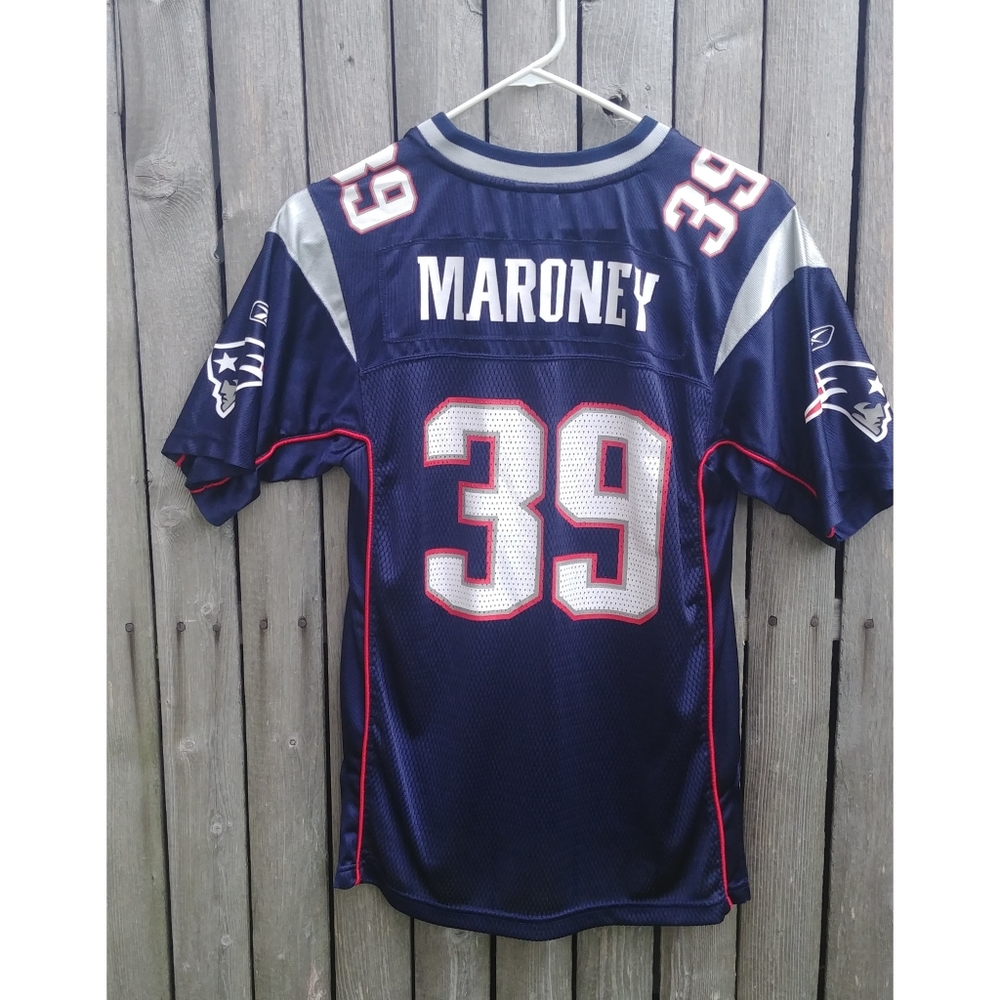Vintage 2006 NFL Patriots Maroney 39 Reebok official navy blue football jersey